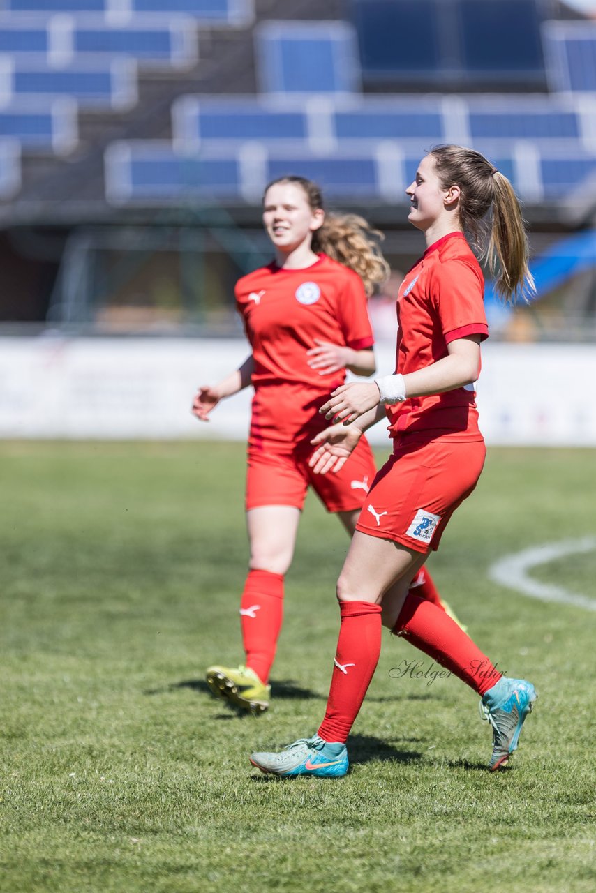 Bild 299 - F TSV Zarpen - Holstein Kiel II : Ergebnis: 2:6
